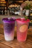 لیوان اسموتی حصیری همراه با درب واشردار و نی پیرکس😍🍹