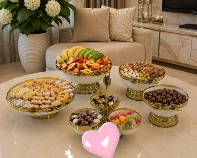 ست پذیرایی فلزی لیلیوم با گل های برنجی😍🌺